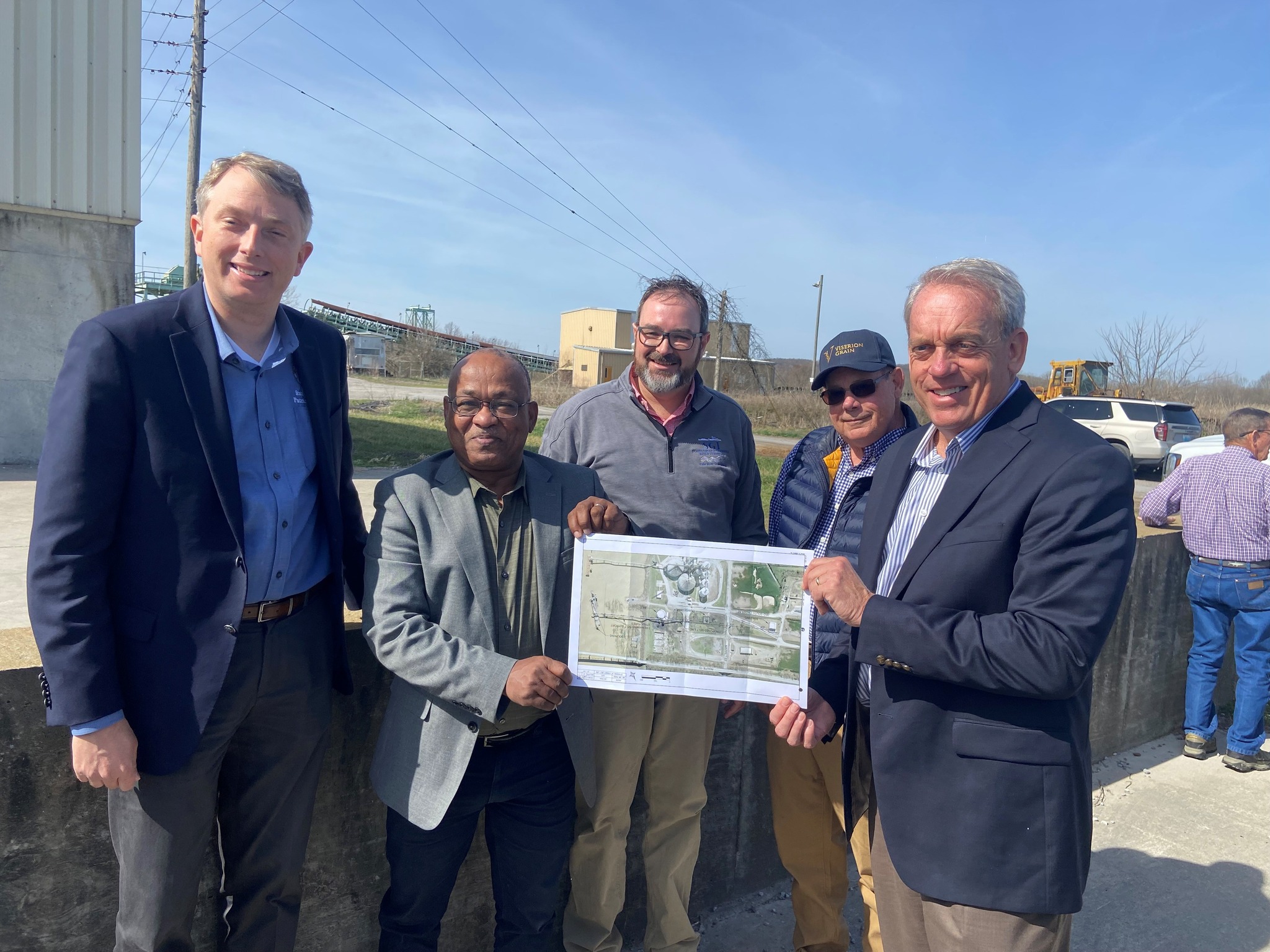 Secretary Osman tours Shawneetown Regional Port Project